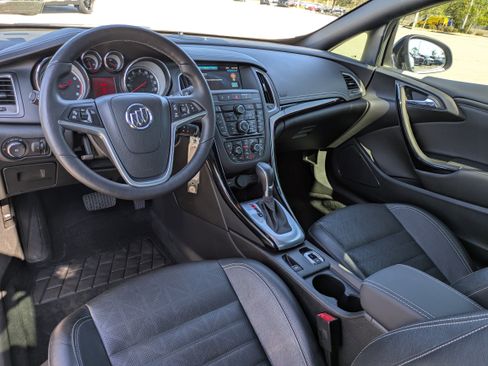Used 2017 Buick Cascada Premium image 14