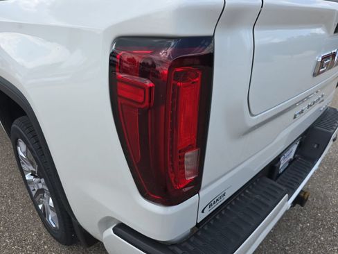 Certified 2023 GMC Sierra 1500 Denali AWD/4WD image 38