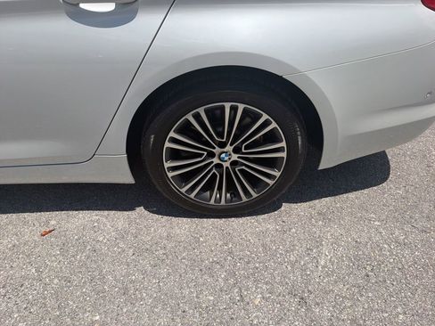 Used 2017 BMW 530i RWD image 12