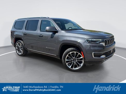 Used 2022 Jeep Wagoneer Series III w/ Premium Group I AWD/4WD image 1
