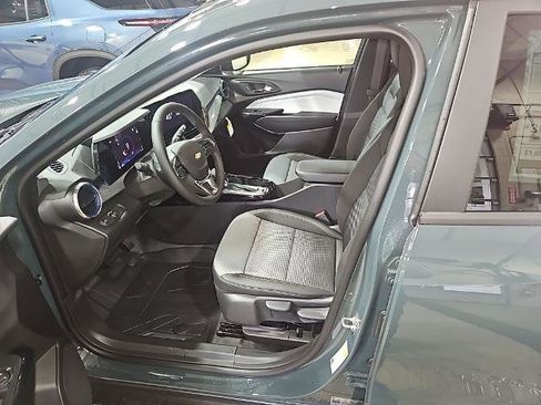 New 2026 Chevrolet Trax LT w/ Driver Confidence Package FWD image 11