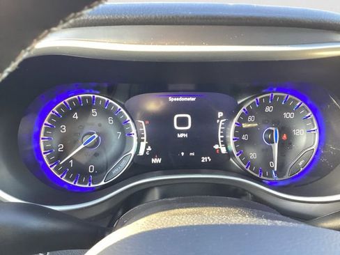 New 2026 Chrysler Pacifica Select image 16