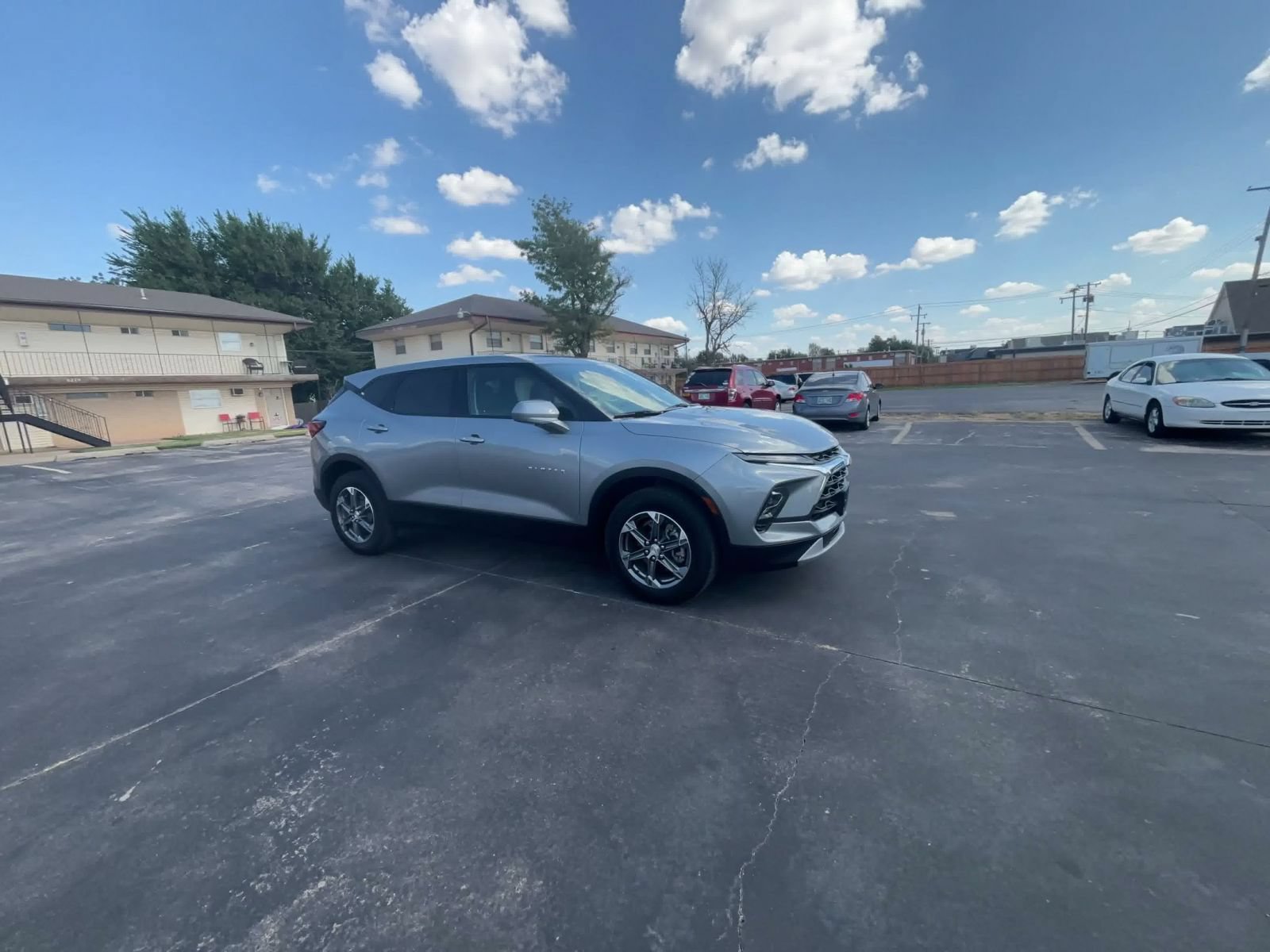 Used 2026 Chevrolet Blazer LT FWD image 2
