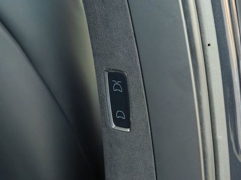 Used 2023 Tesla Model X Plaid image 81