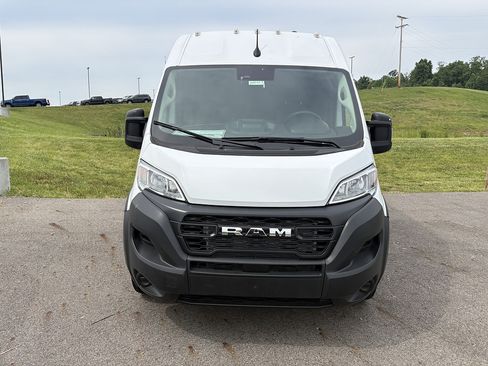 New 2025 RAM ProMaster 2500 FWD image 8