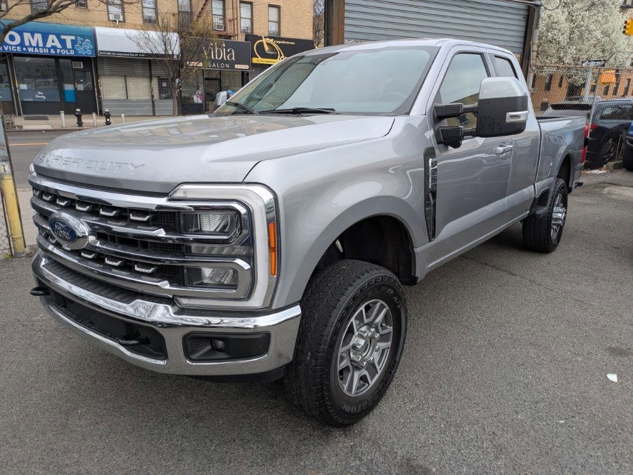 Used 2023 Ford F250 Lariat AWD/4WD image 1