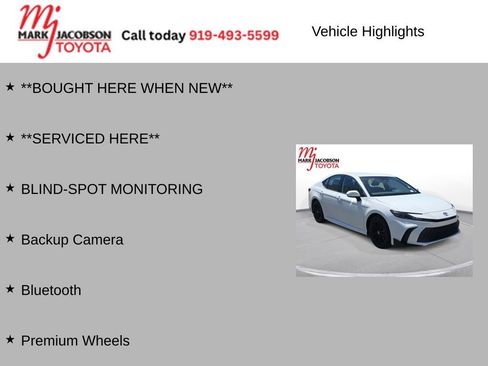 Used 2025 Toyota Camry SE w/ Convenience Package FWD image 6