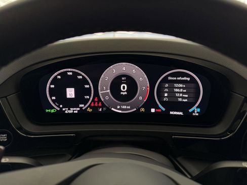 Used 2025 Porsche Cayenne S image 21