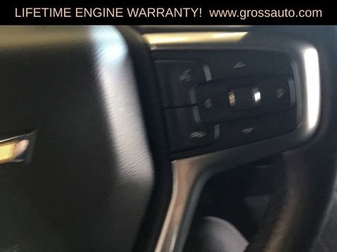 Used 2022 Chevrolet Silverado 1500 LT AWD/4WD image 17