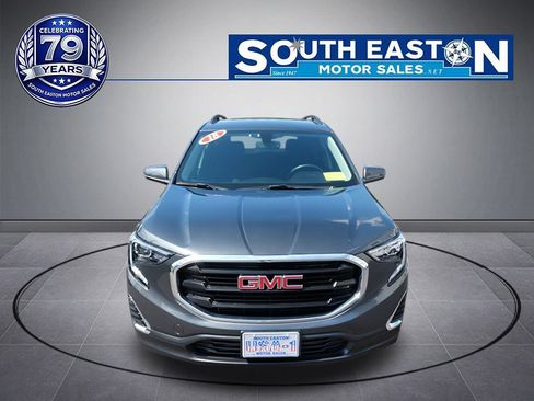 Used 2018 GMC Terrain SLE w/ Driver Convenience Package AWD/4WD image 3