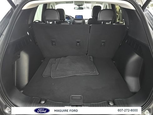 Used 2022 Ford Escape SEL image 12