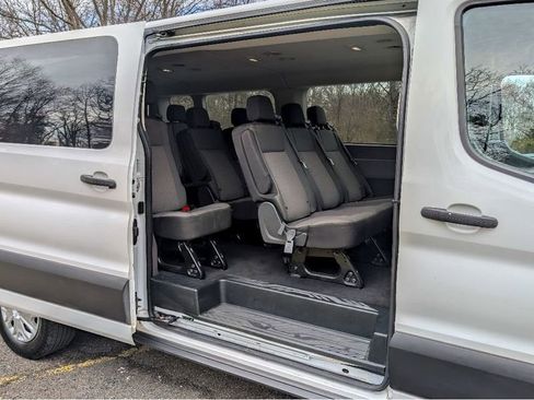 Used 2023 Ford Transit 350 XLT image 6