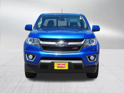 Used 2018 Chevrolet Colorado Z71 AWD/4WD image 2