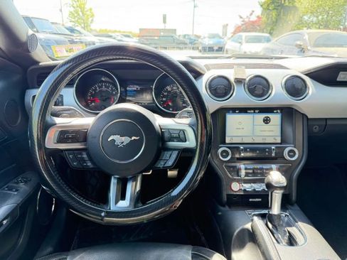 Used 2016 Ford Mustang Premium RWD image 17