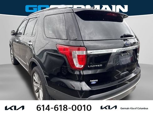 Used 2017 Ford Explorer Limited w/ Equipment Group 301A AWD/4WD image 2