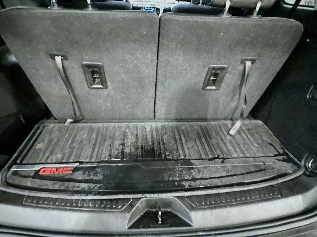 Used 2018 GMC Acadia SLT AWD/4WD image 30