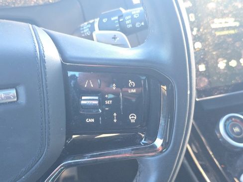 Used 2023 Land Rover Range Rover Sport SE Dynamic image 34