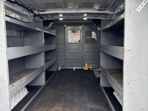 Used 2018 Ford Transit 250 Base image 7