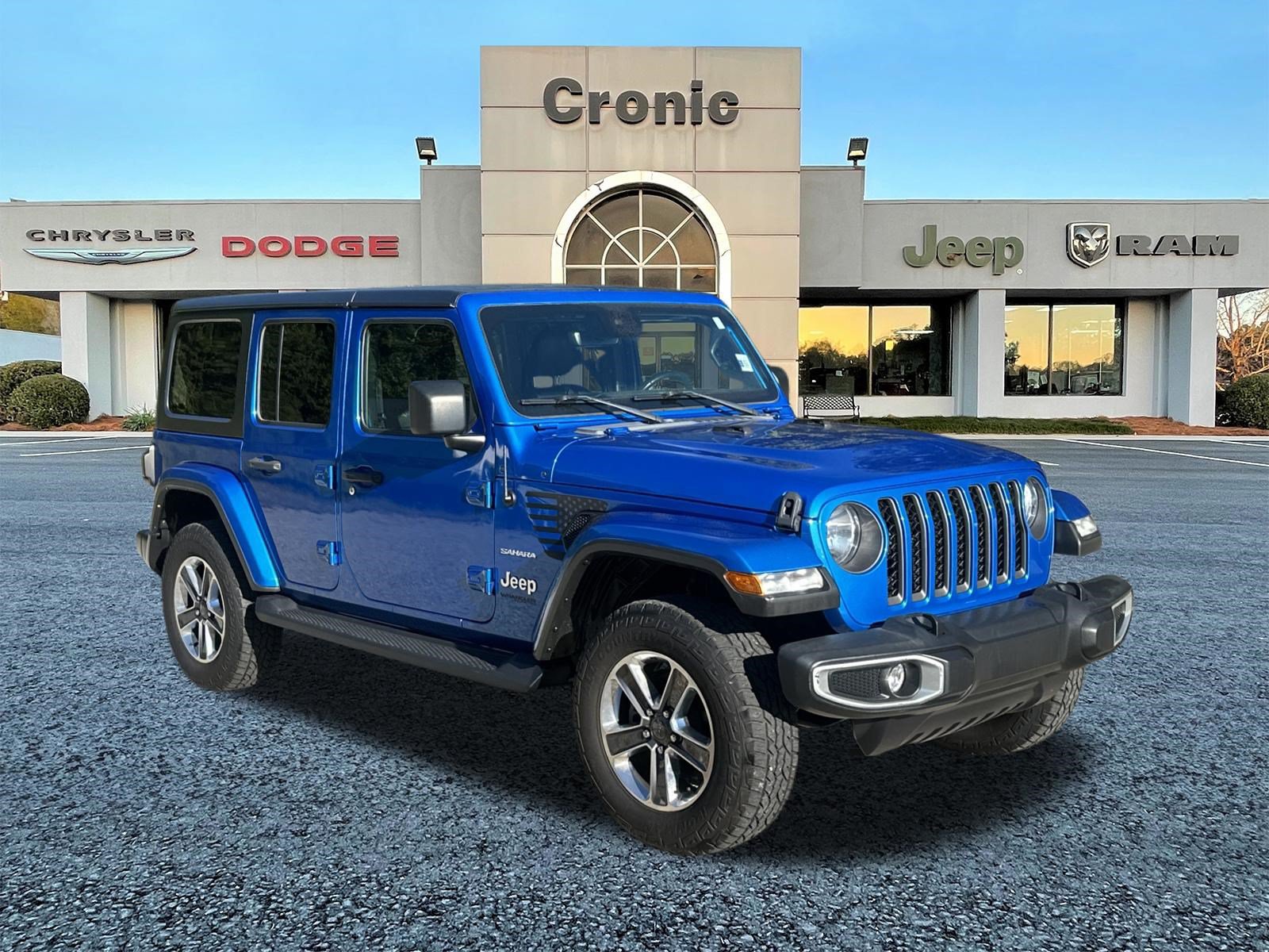 Used 2021 Jeep Wrangler Unlimited Sahara w/ Dual Top Group AWD/4WD image 1