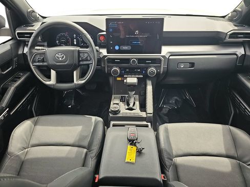 Used 2025 Toyota 4Runner TRD Off-Road Premium AWD/4WD image 13