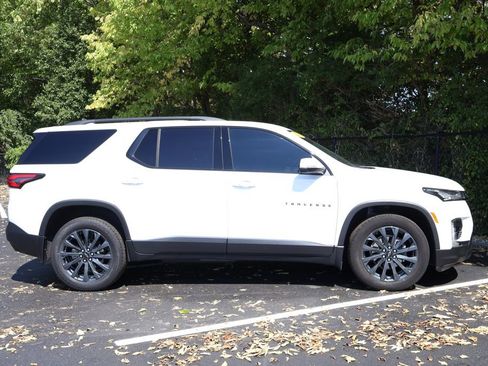 Certified 2023 Chevrolet Traverse RS w/ LPO, Floor Liner Package image 11