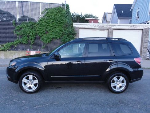 Used 2010 Subaru Forester 2.5X Premium AWD/4WD image 6
