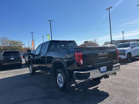 Used 2025 GMC Sierra 2500 SLE w/ Preferred Package image 5