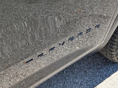 Certified 2025 Chevrolet Traverse Z71 w/ Driver Confidence Package image 14