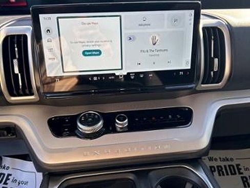 New 2025 Ford Expedition Max Active image 24