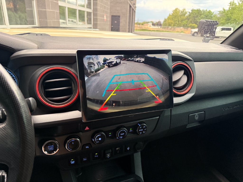 Used 2019 Toyota Tacoma TRD Sport w/ Technology Package AWD/4WD image 26
