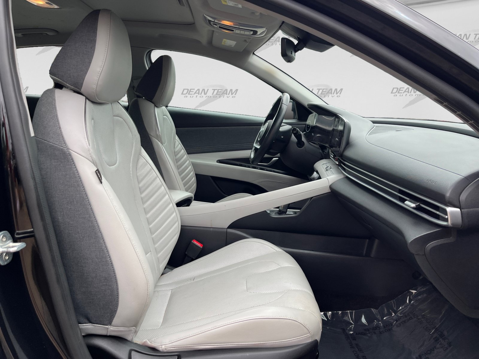 Used 2021 Hyundai Elantra Limited w/ Cargo Package FWD image 17