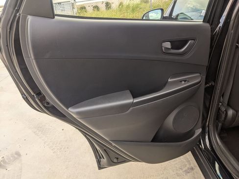 Used 2023 Hyundai Kona SE w/ Cargo Package image 21