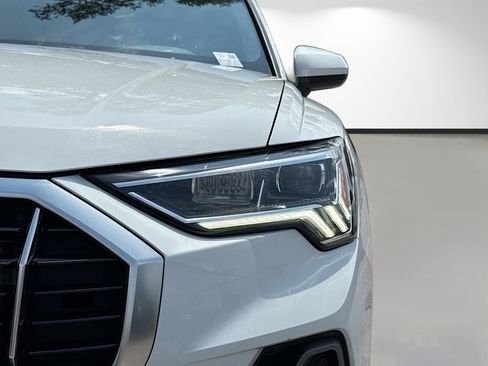 Used 2025 Audi Q3 2.0T Premium AWD/4WD image 9