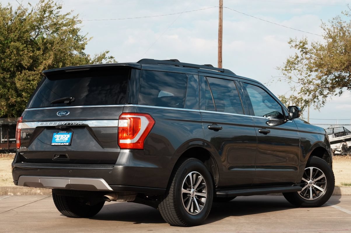 Used 2018 Ford Expedition XLT w/ Equipment Group 201A RWD image 3