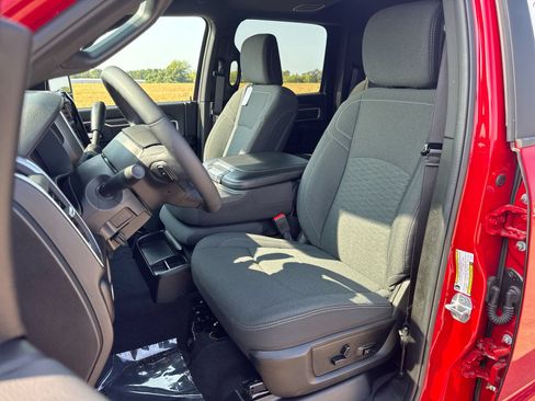 Used 2026 RAM 2500 Big Horn AWD/4WD image 11