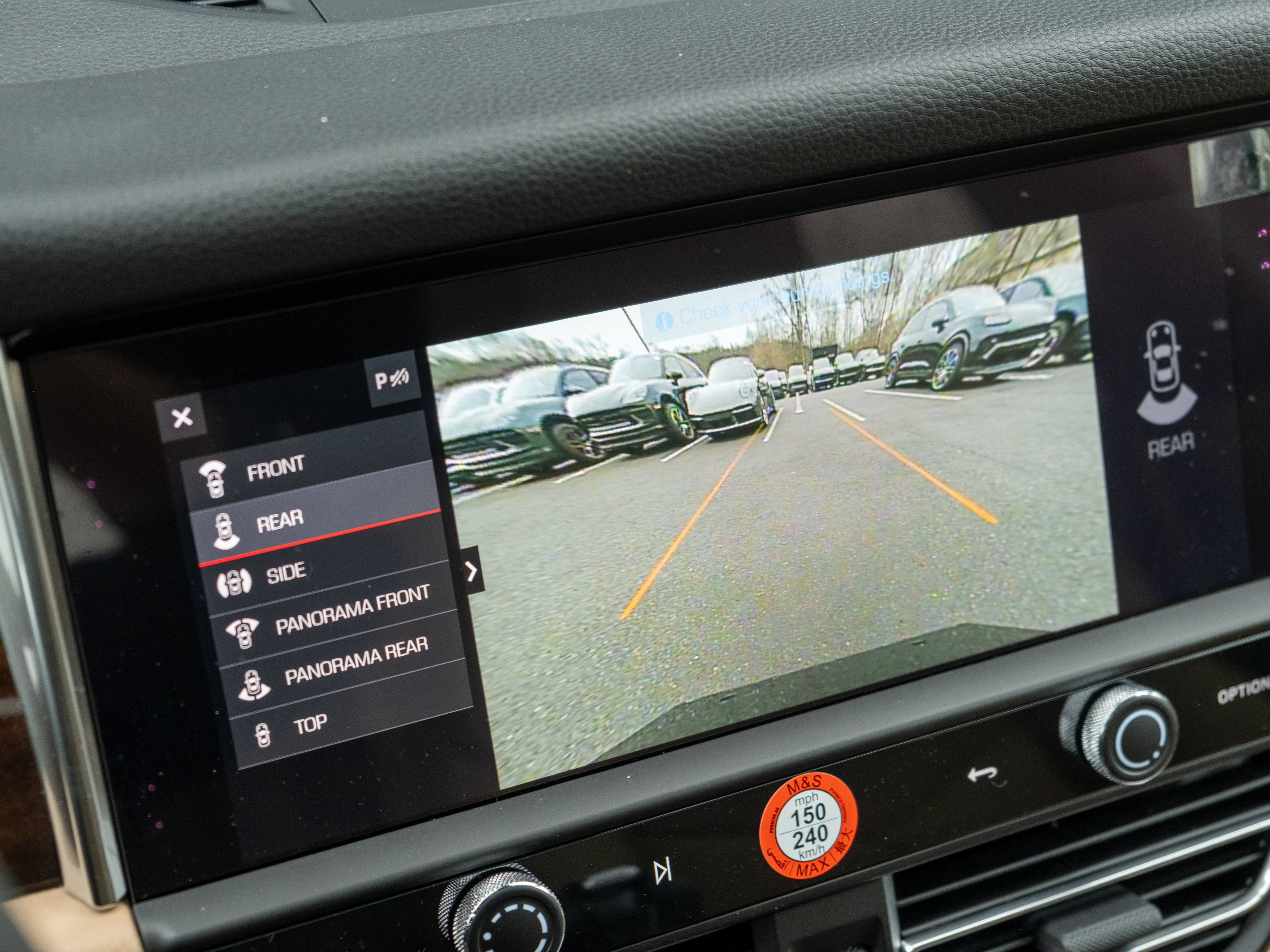 Certified 2026 Porsche Macan AWD/4WD image 29
