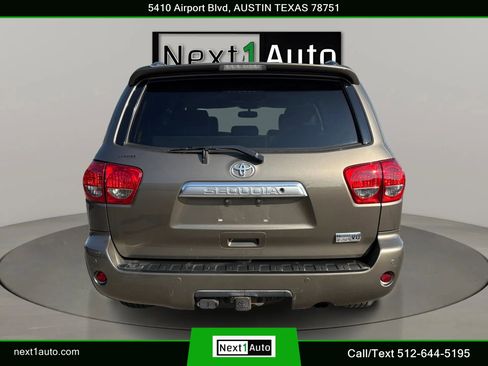 Used 2011 Toyota Sequoia Platinum image 16