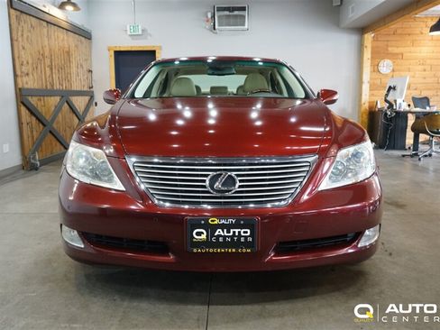 Used 2007 Lexus LS 460 RWD image 2