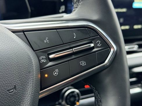 Used 2025 Chevrolet Equinox LT image 10