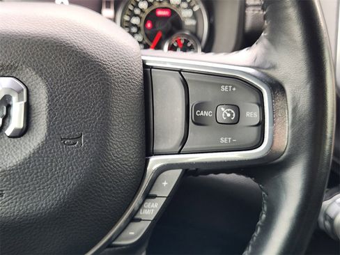 Used 2023 RAM 1500 Laramie image 32