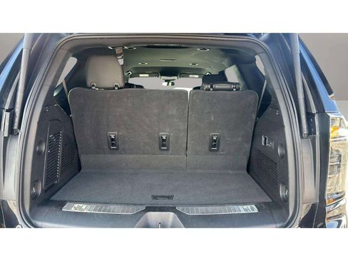 Used 2025 Chevrolet Tahoe Premier image 9