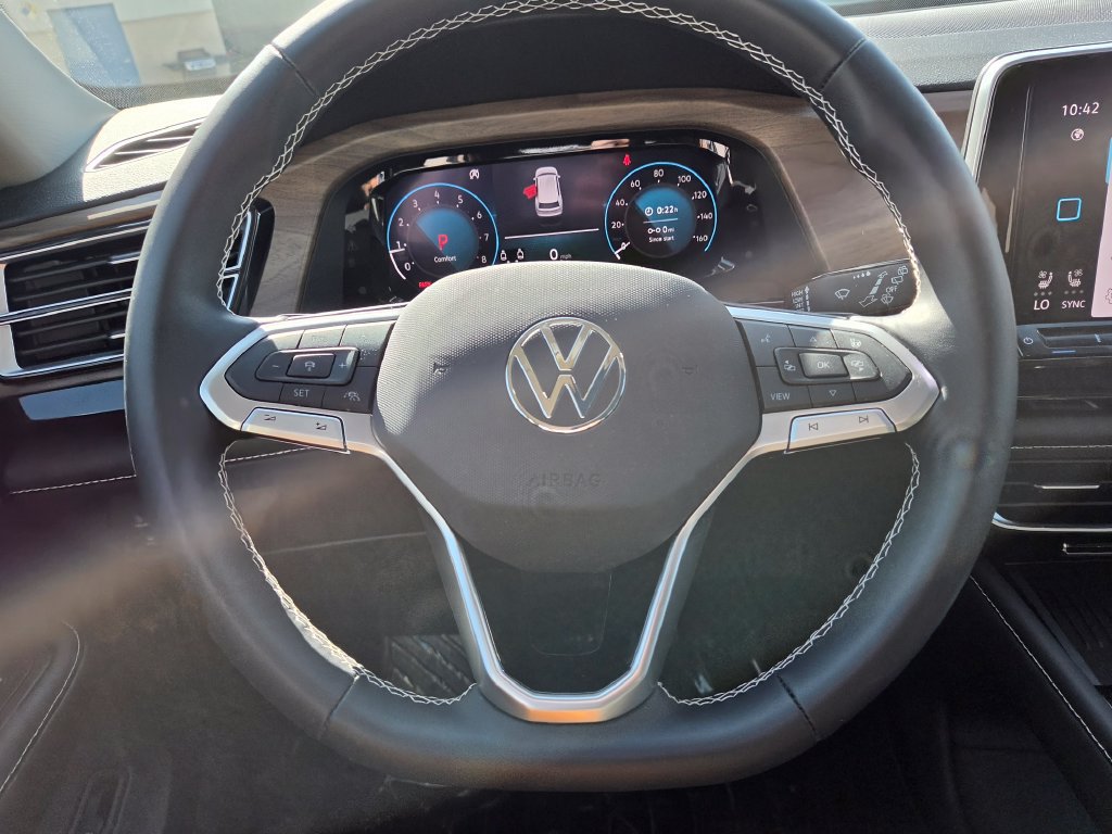 Certified 2026 Volkswagen Atlas SE FWD image 11
