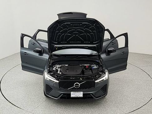 New 2026 Volvo XC60 B5 Plus w/ Climate Package AWD/4WD image 44