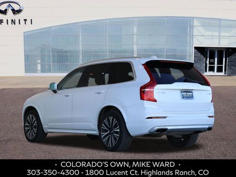 Used 2021 Volvo XC90 T6 Momentum image 3