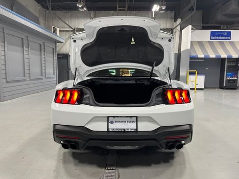 Used 2024 Ford Mustang GT Premium RWD image 9