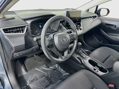 Used 2023 Toyota Corolla LE FWD image 9