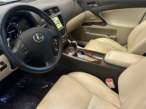 Used 2010 Lexus IS 250 RWD image 10