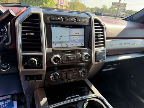 Used 2019 Ford F350 Platinum w/ Platinum Ultimate Package image 21