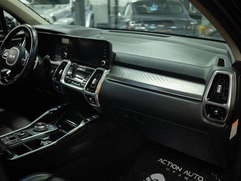 Used 2022 Kia Sorento SX w/ Panoramic Sunroof Package image 15