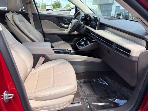 Certified 2022 Lincoln Corsair AWD w/ Premium Package image 13